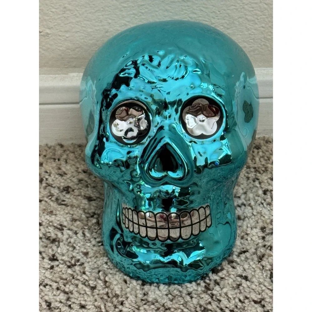 Cocinaware Day‎ Of The Dead Metallic 3D Skull Halloween Decor Blue Full Size